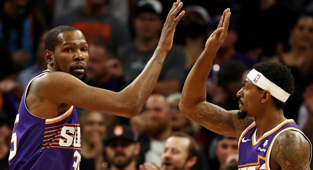 太阳球星三分绝杀，全场观众热烈欢呼，事情发布继续那么.-爱游戏官网