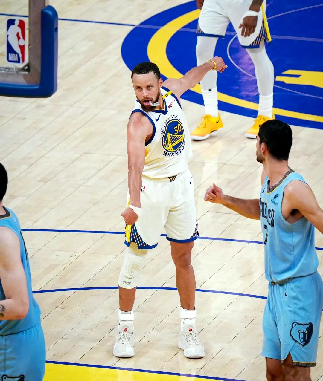 勇士球员公开质疑裁判判罚尺度，引争议，原因可是其实.-爱游戏平台